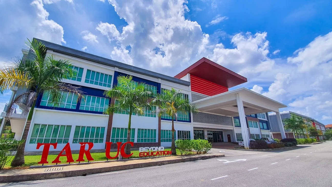 Diploma In Business Administration at Tunku Abdul Rahman University of Management and Technology (TAR UMT) Pahang Branch